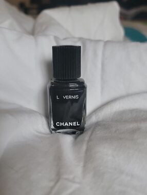 CHANEL Black L'VERNIS Nail Polish Bottle